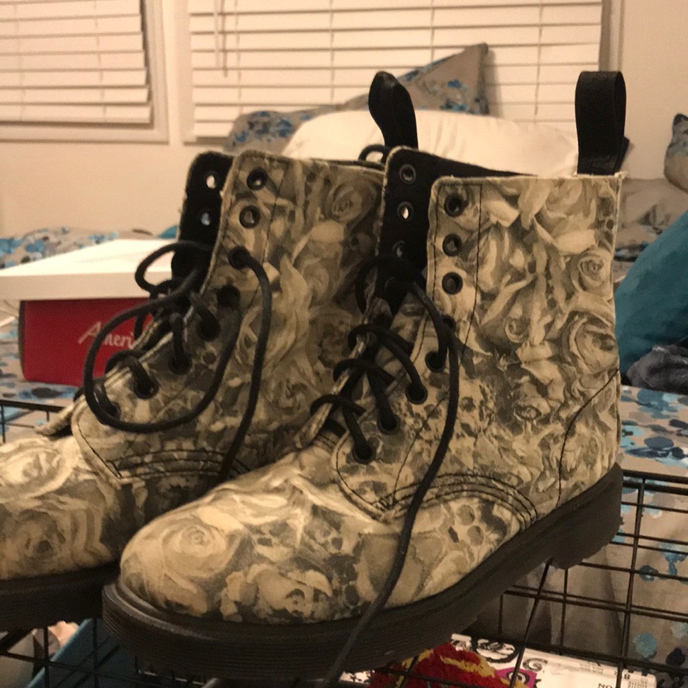 Dr. Marten Boots